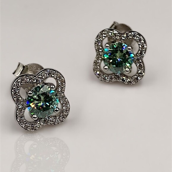 Certified 1CT Blue Green Moissanite Four-Leaf Halo Cluster Stud Earrings - Picture 7 of 8